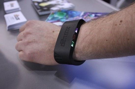 Fasetto Link智能手环:手腕上的固态硬盘