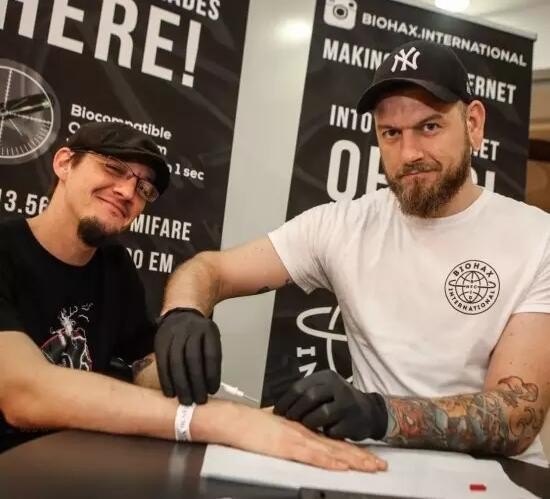 a89a403bd3b4f08f6aa22b3e7956d351