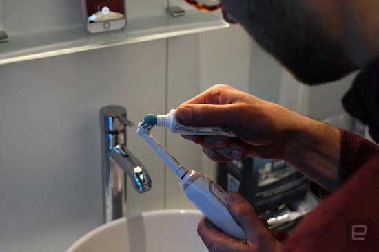 Oral-B智能牙刷试玩 准备工作非常繁琐