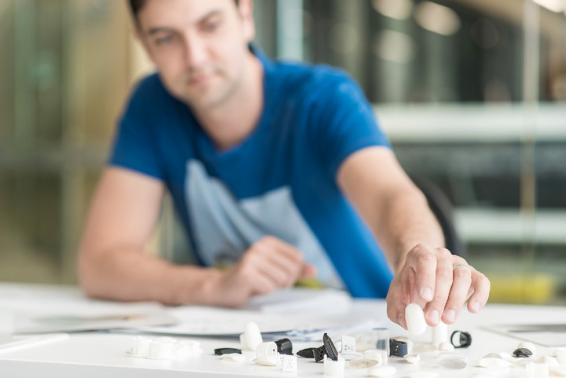 戴上这个智能指环就能睡个好觉