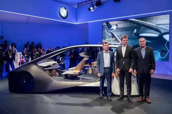 增长爆点还是新冰点?从CES看2017年无人机新趋势 增长爆点还是新冰点?从CES看2017年无人机新趋势