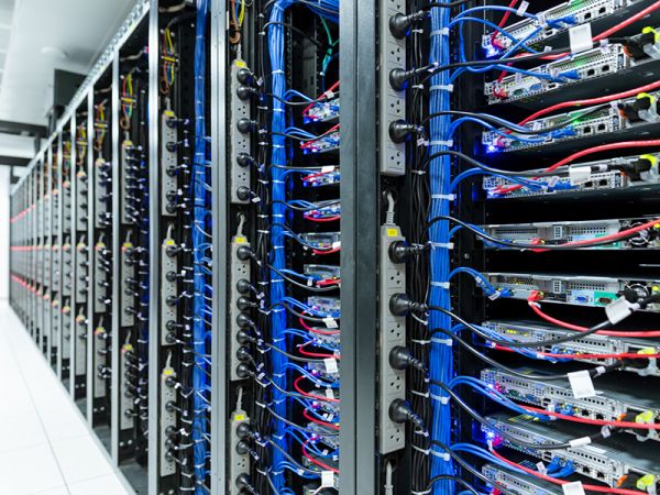 物联网业务爆发：布线成为面向未来数据中心基础设施的关键因素