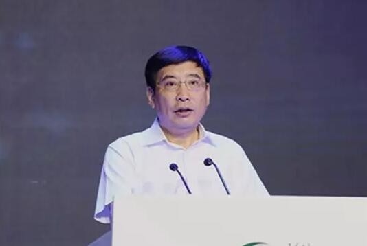 工信部部长苗圩：加快人工智能、虚拟现实等技术的研发和商用