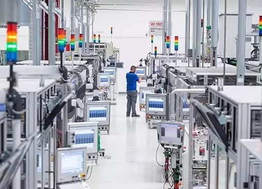 迈入亿级时代，物联网企业成功突围的两种商业模式