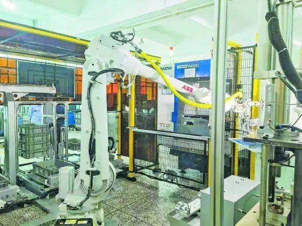 大数据赋能新型工业化“加速跑”