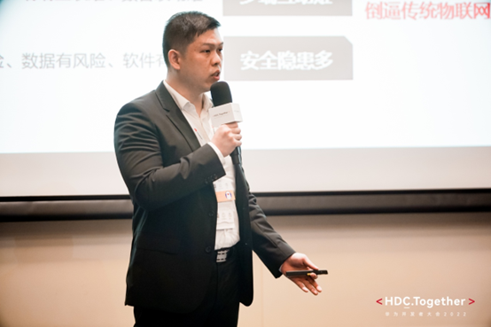 1667648300358068918.jpg 1667648325775.jpg