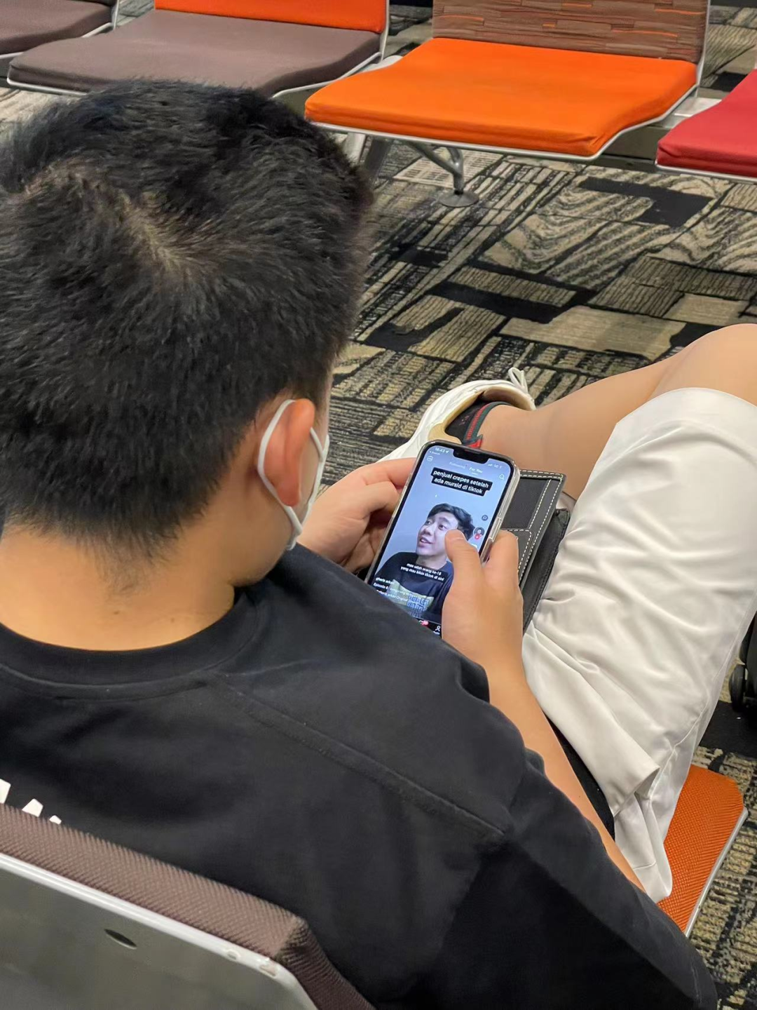 我去了趟东南亚，看到了“信心”和“力量”丨霞光WAVE